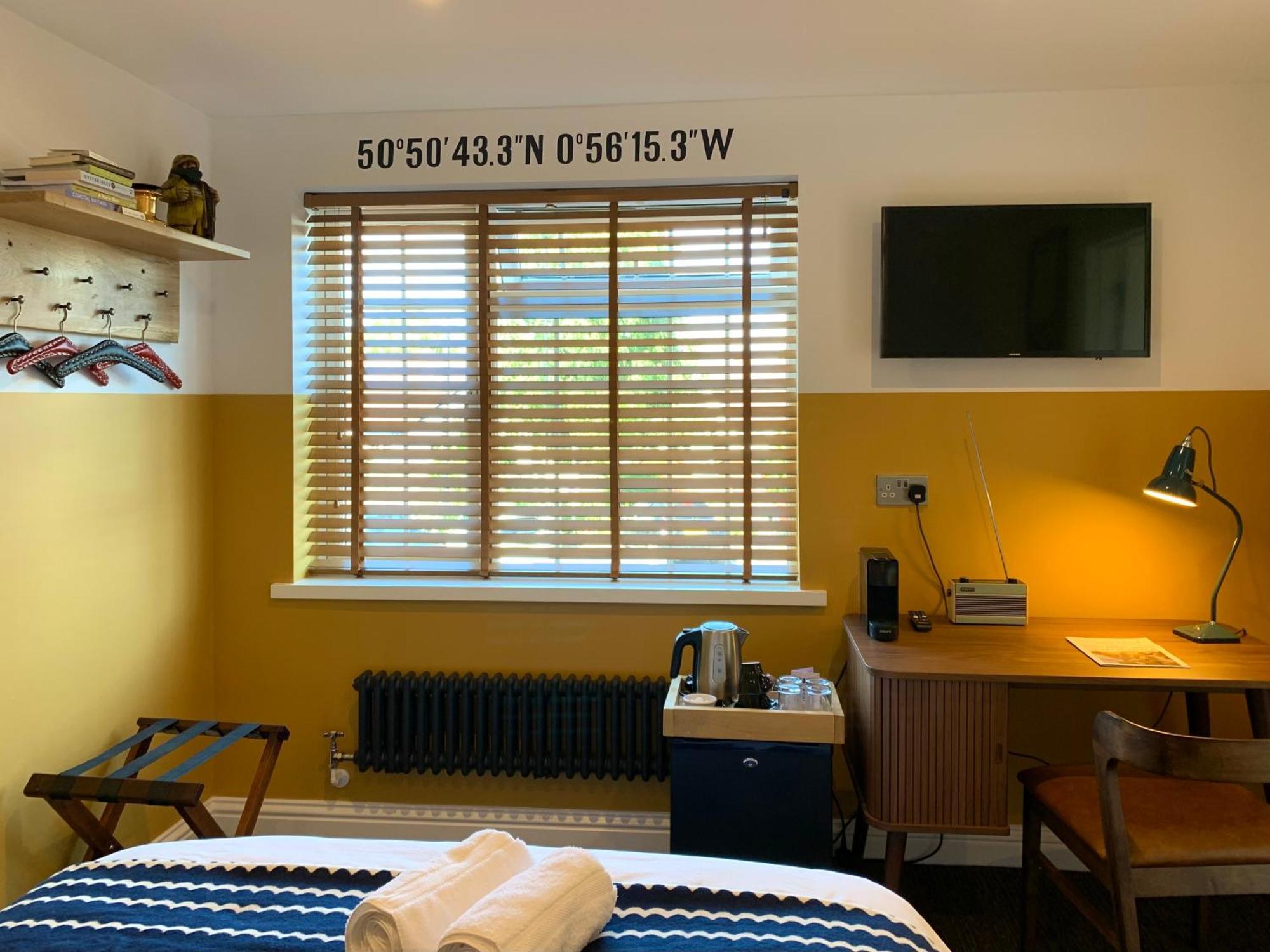 The Blue Bell Inn Emsworth Ngoại thất bức ảnh